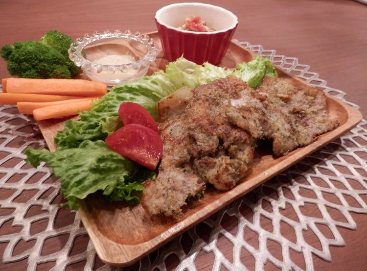 味付け肉のソテー・バーニャカウダ添え