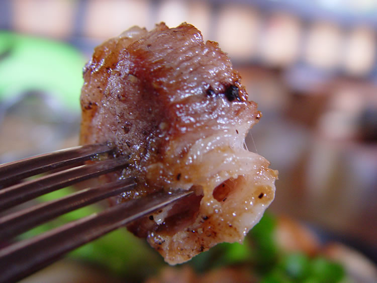 噛めば噛むほど、お肉のおいしさが!